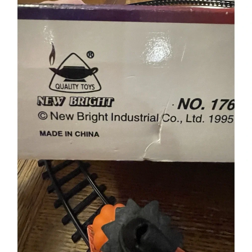 Vtg New Bright Haunted Halloween Express Train Set 1995 Lights Spooky CIB Works